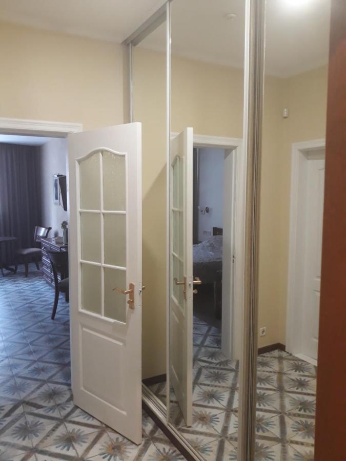 Park Hotel Kiev Luaran gambar